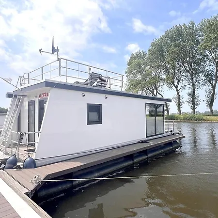 Bateau-hôtel Aldebaran Nieuport