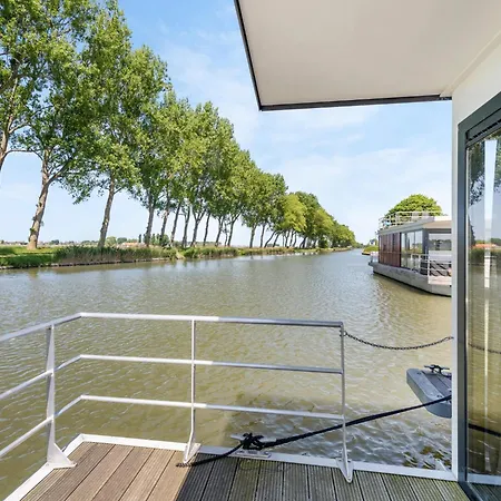 Bateau-hôtel Aldebaran